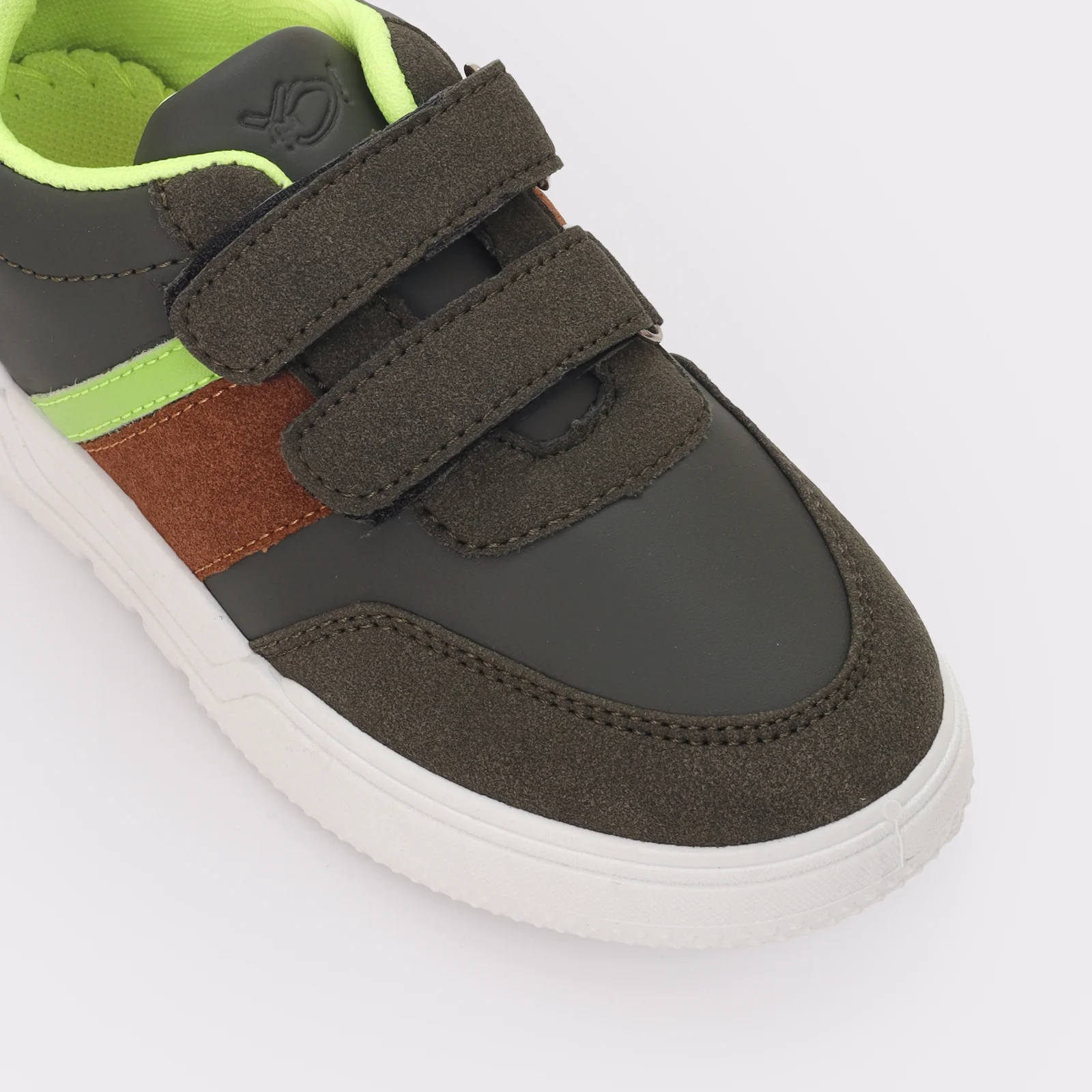 Kids Sports Shoes - Image 6