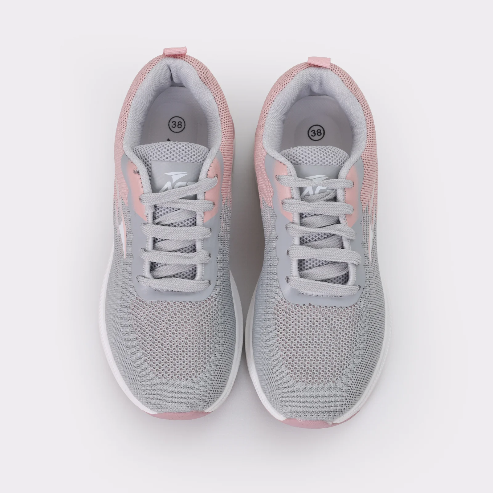 Women's lace-up sneakers - Image 3