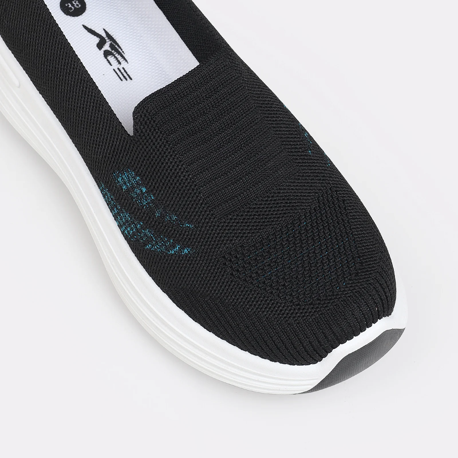 Women Sneaker - Image 6