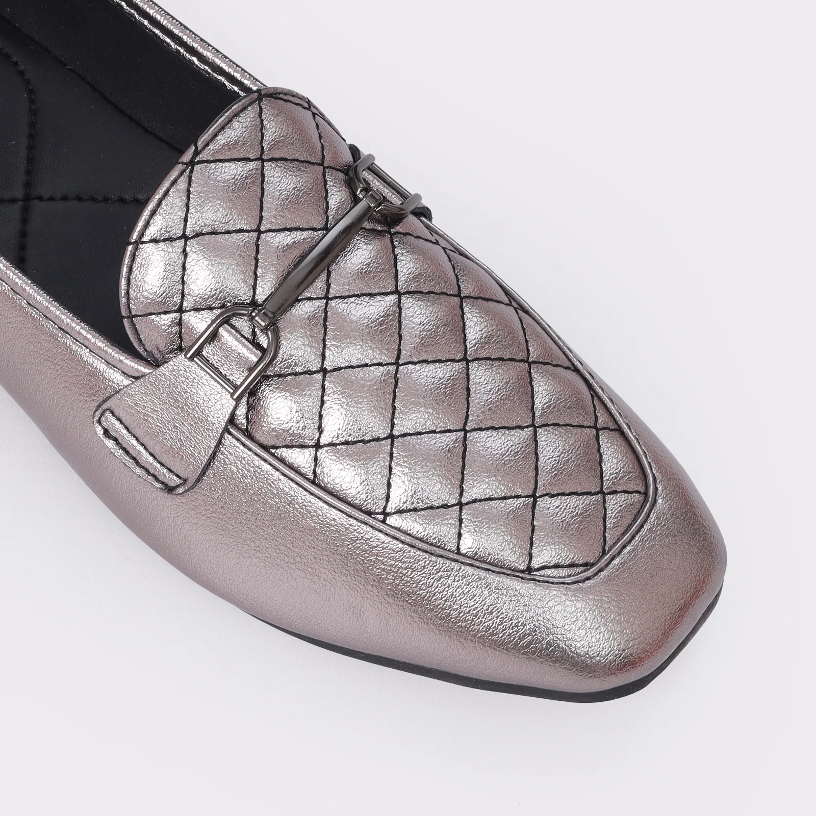 Women's sleek moccs - Image 8