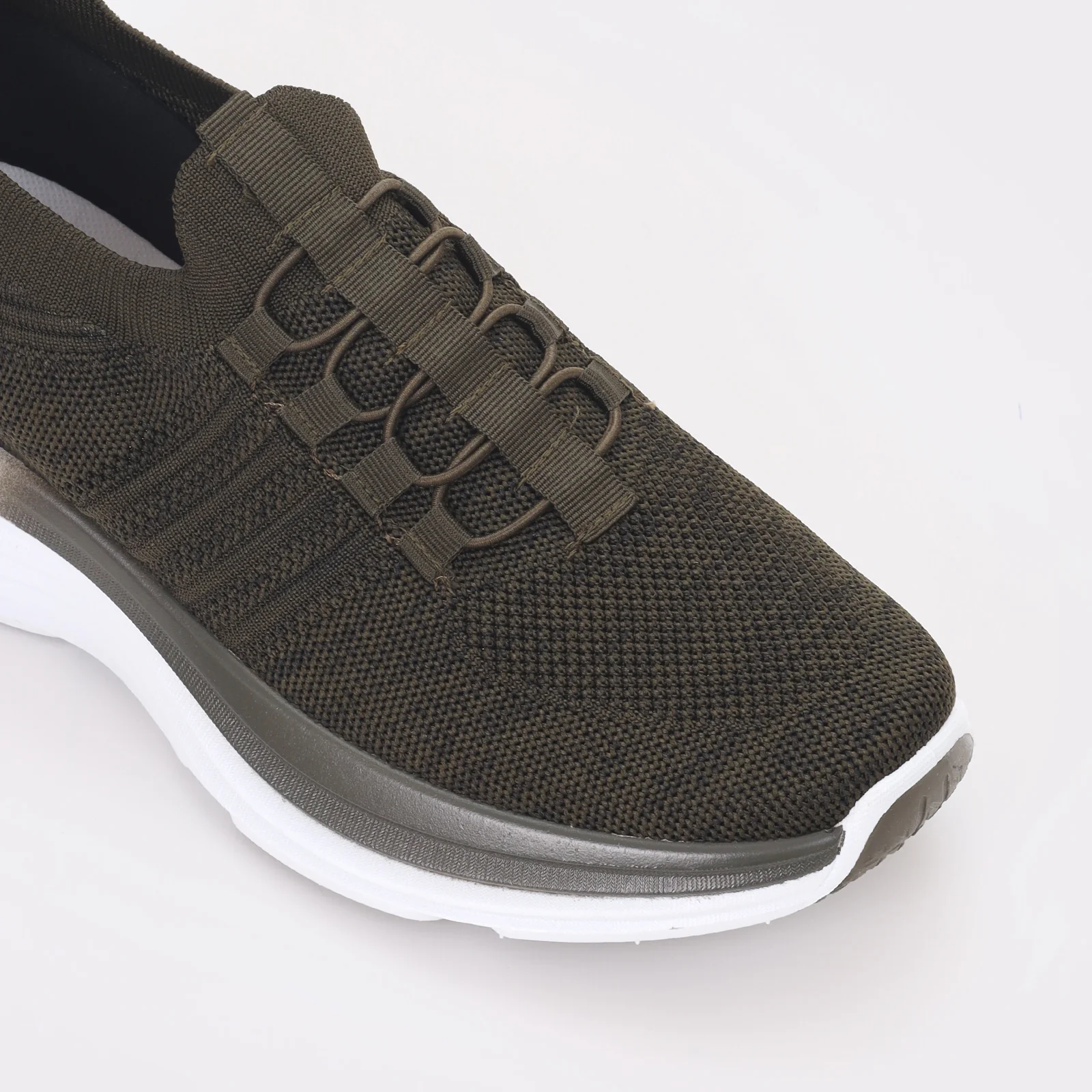Men Everyday Sneakers - Image 7