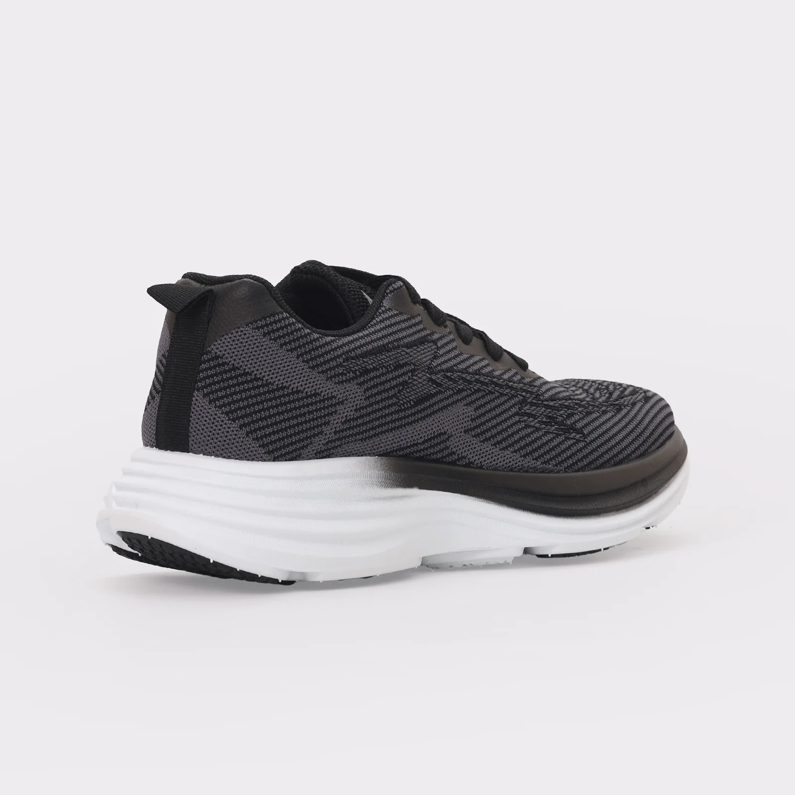 Men Everyday Sneakers - Image 5