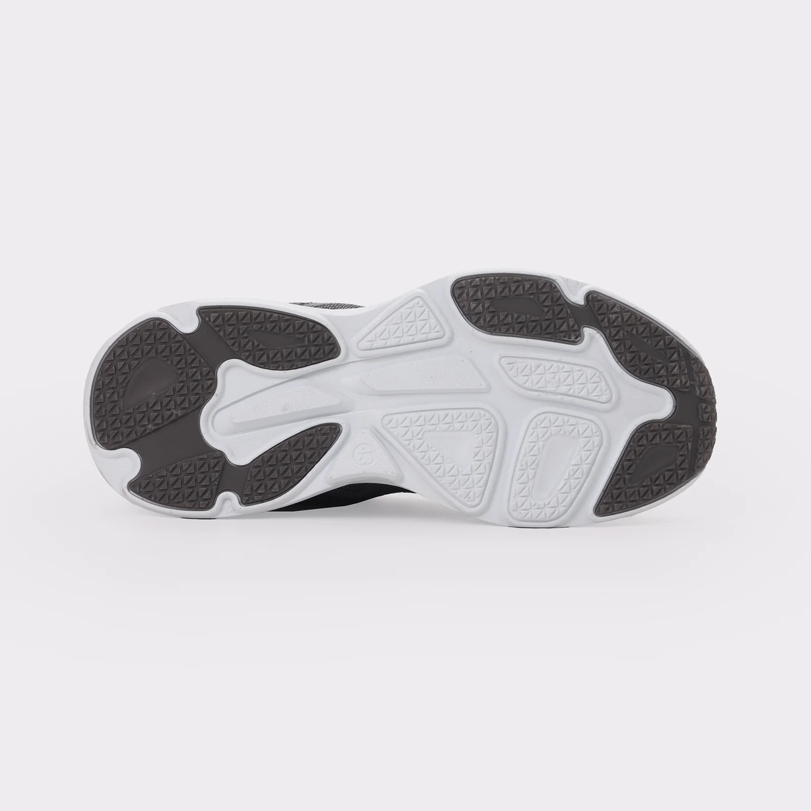 Men Everyday Sneakers - Image 6