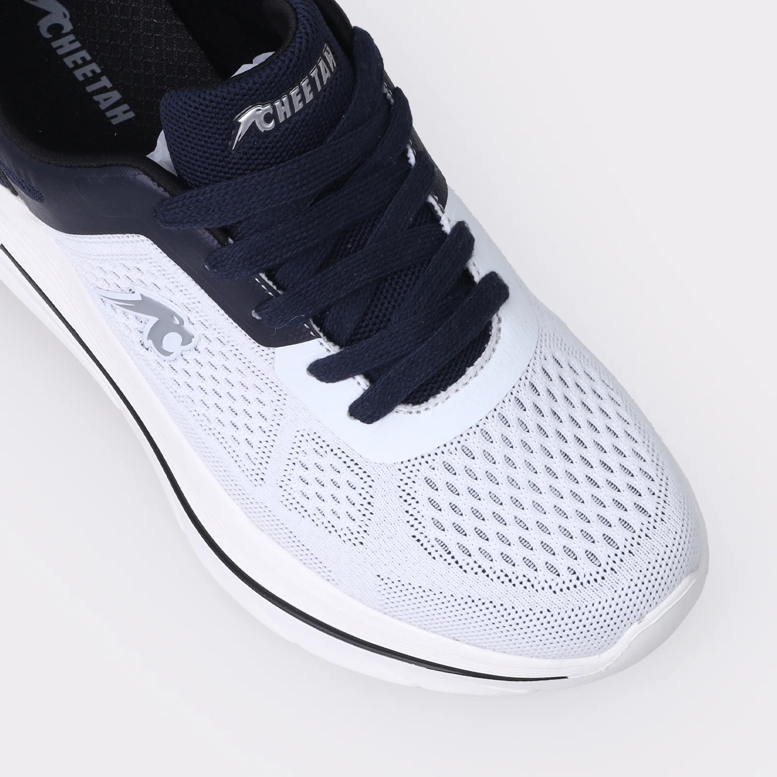 Men Everyday Sneakers - Image 7