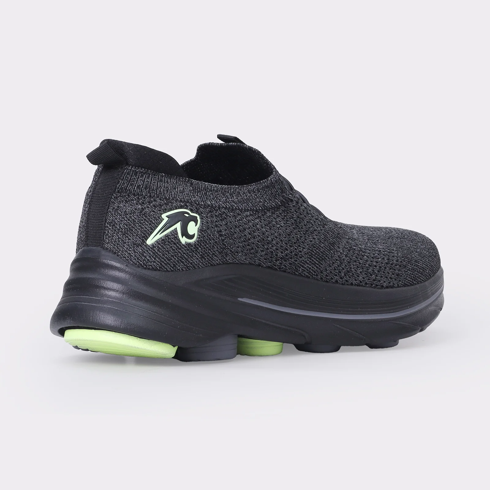 Men Everyday Sneakers - Image 5