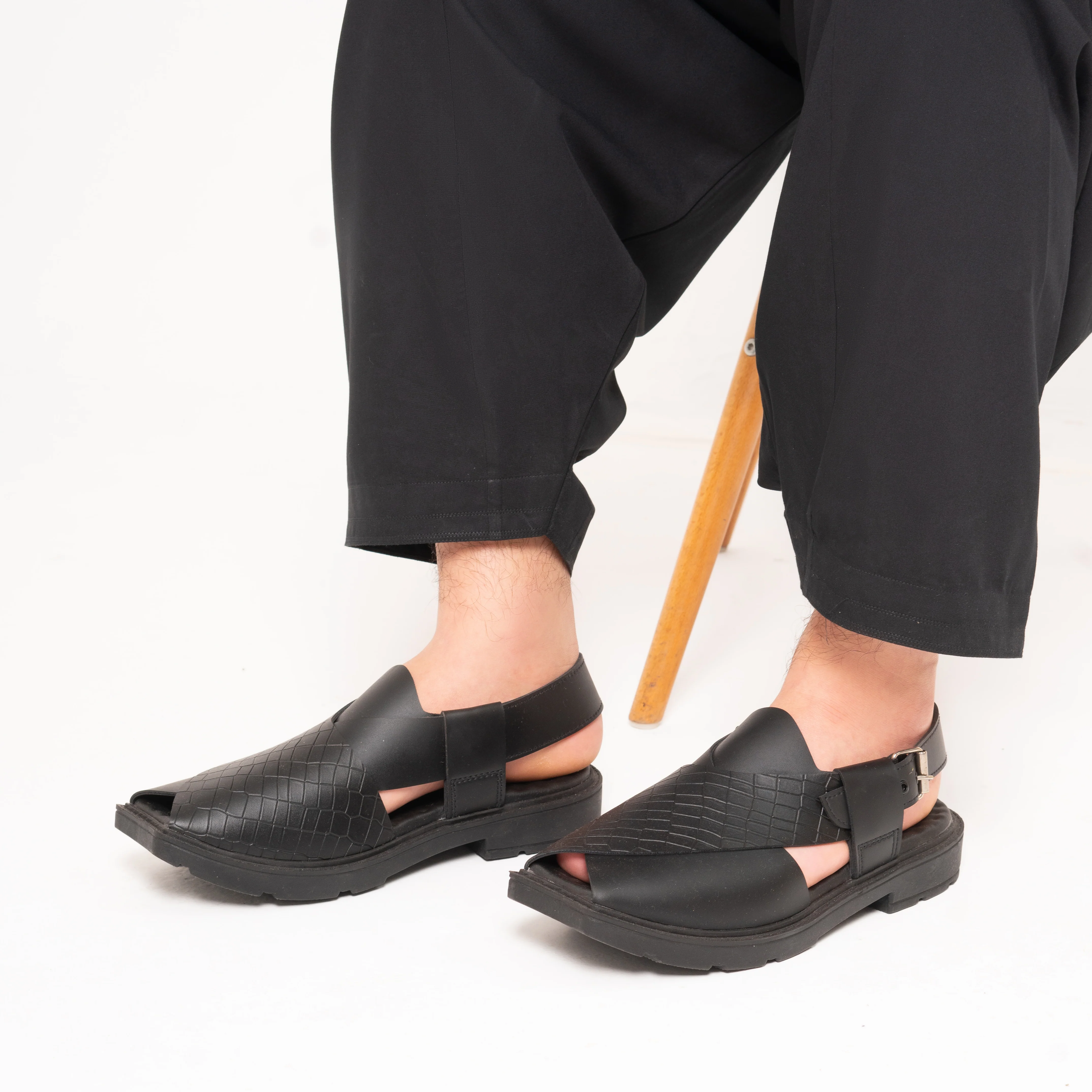 M-SR-0400044-Sandal - Image 4